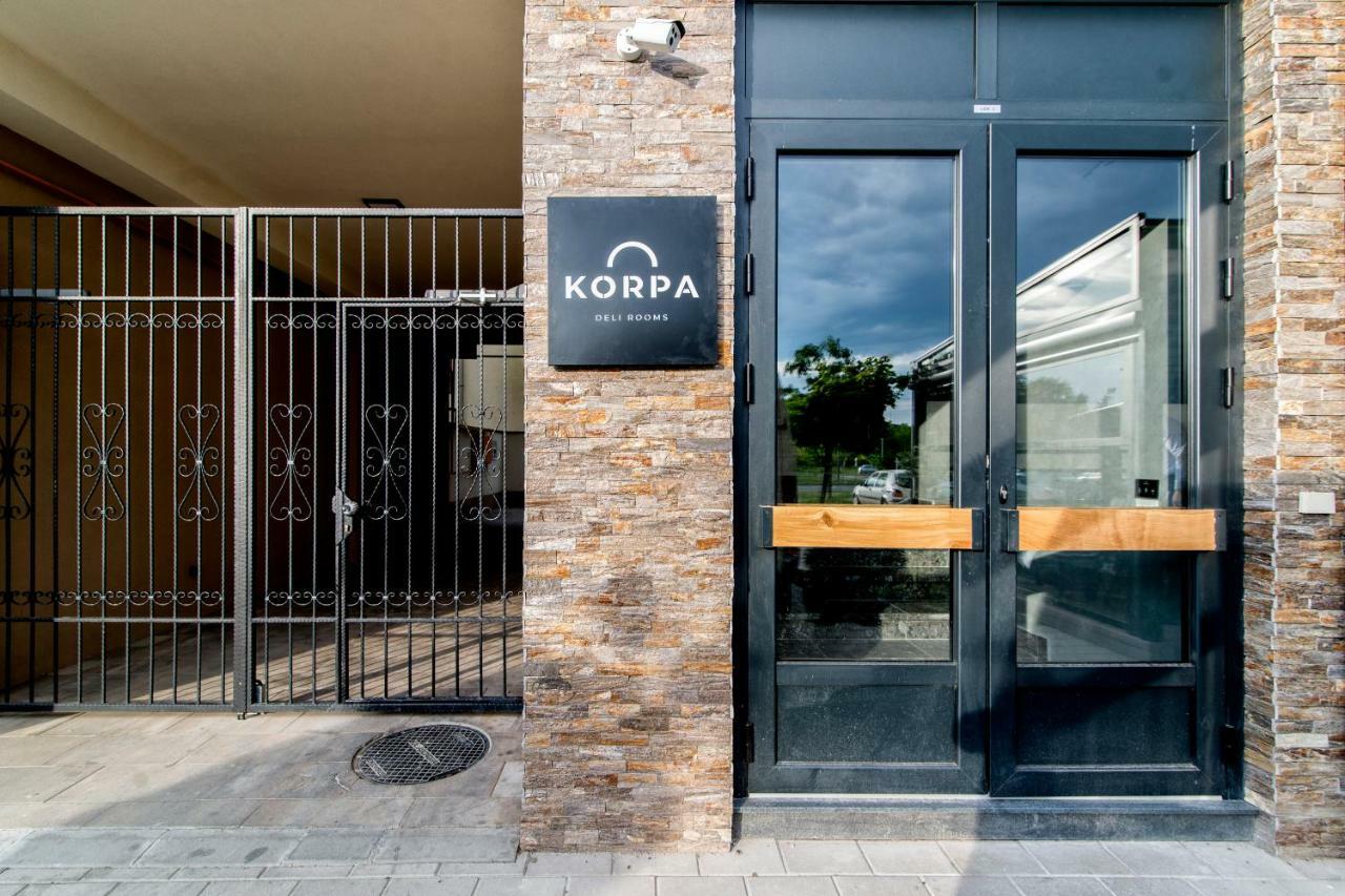 Korpa Deli Rooms ノヴィ・サド エクステリア 写真